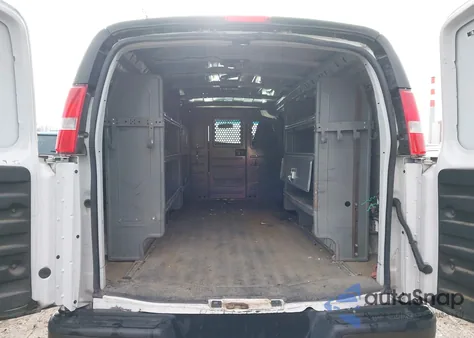 2017 Chevrolet Express 2500 Work Van from USA, damaged, VIN 1GCWGBFF7H1255182